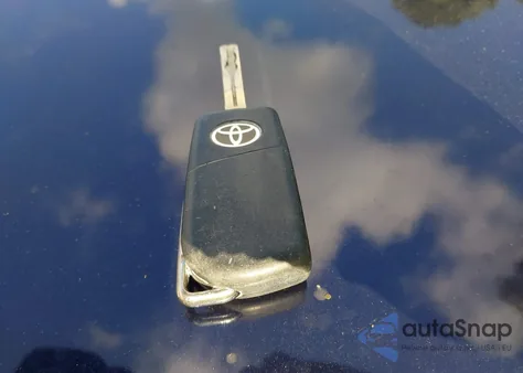 2020 Toyota Corolla Le z USA, uszkodzony, nr VIN 5YFEPRAE1LP084615